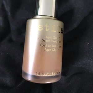 Stila Aqua Glow foundation
